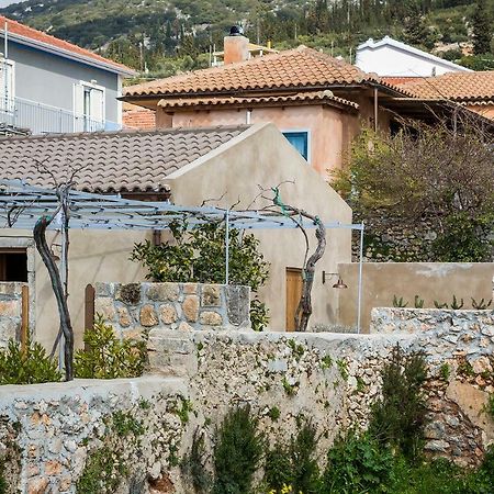 Villa Daniela - Saint Nikolas Retreat Фараклата Экстерьер фото