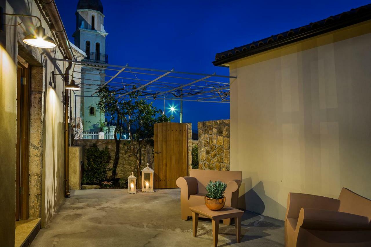 Villa Daniela - Saint Nikolas Retreat Фараклата Экстерьер фото